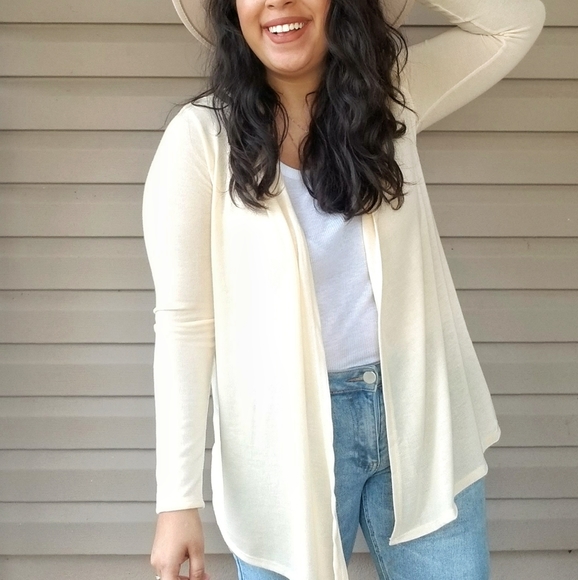 DREAMING OF REVELRY CARDIGAN IN LIGHT YELL… - Picture 5 of 9